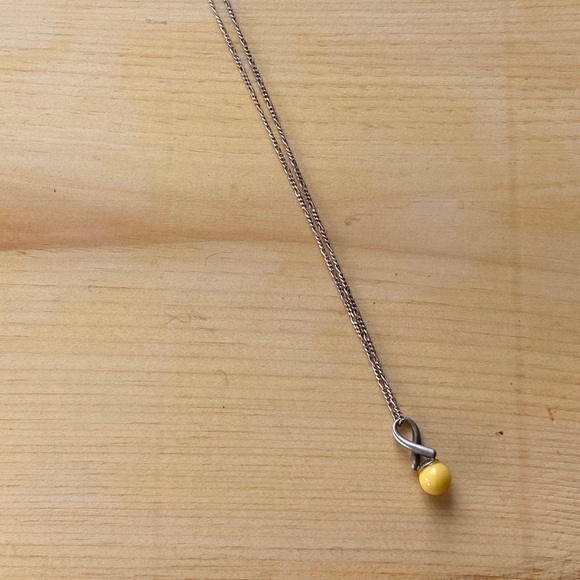 Delicate Silver Amber Pendant Necklace. - Picture 2 of 4